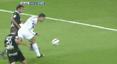 梅开二度！约尼查助攻，奥斯卡推远角破门，玉昆3-0英博