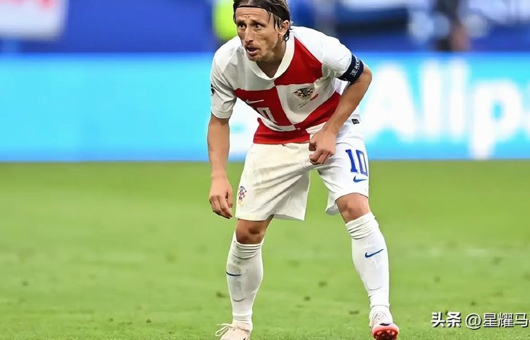 莫德里奇颧骨骨折手术 世界杯出战成疑