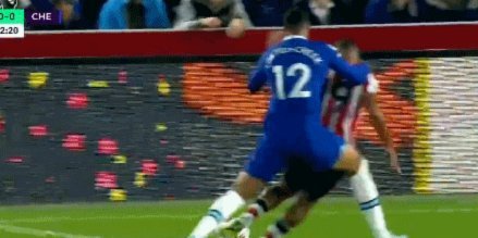 拉门斯vs布伦特福德全场数据：扑救5，击出1摘高球2，解围2