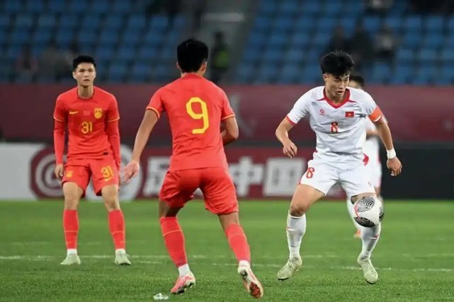 中国国家队首战东南亚杯 携手日韩重塑赛事格局
