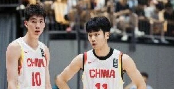 中国U19vs哥伦比亚U19首发：张家鸣领衔，岳瑞杰出战