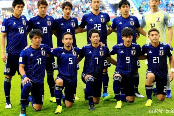 日本经济、工业、军事、制度必然和巴西有巨大差距，得好好反思了，足球是各行各业的缩影。